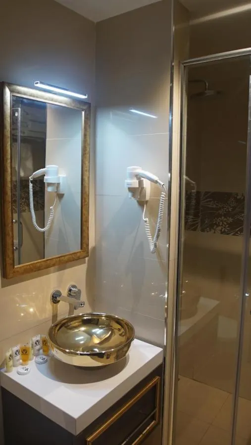 Hotel Best Night 2, Alger — Salle de bain