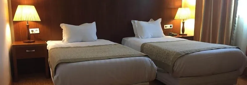 Hôtel Hocine, El Khroub — Chambre Standard vue ville