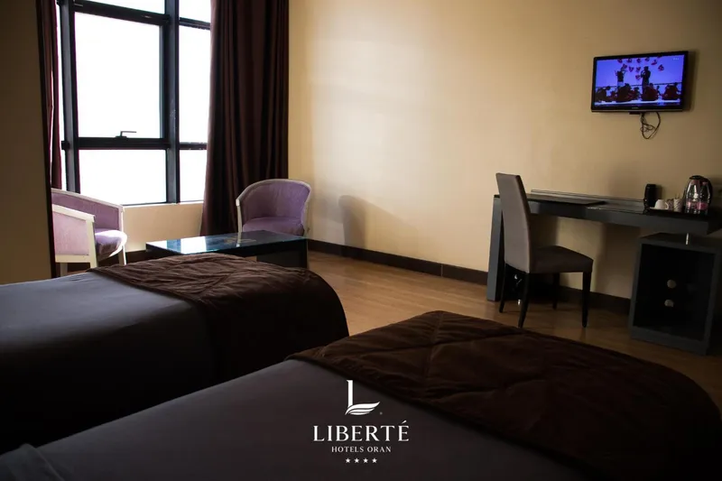 Liberty Hotel, Oran — غرفة بسريرين