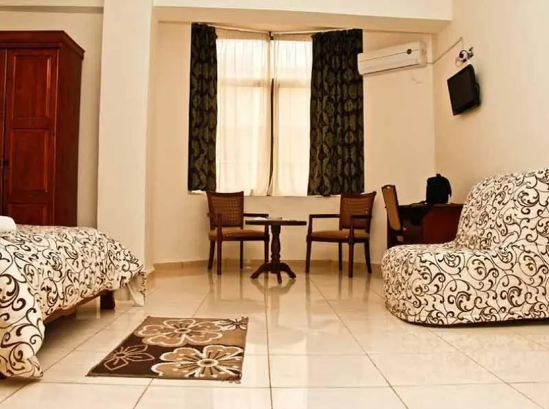 Stambouli Hôtel, Tlemcen — Chambre Twin Standard