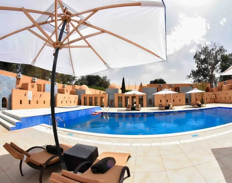 Mekther Hotel, Naama — Piscine