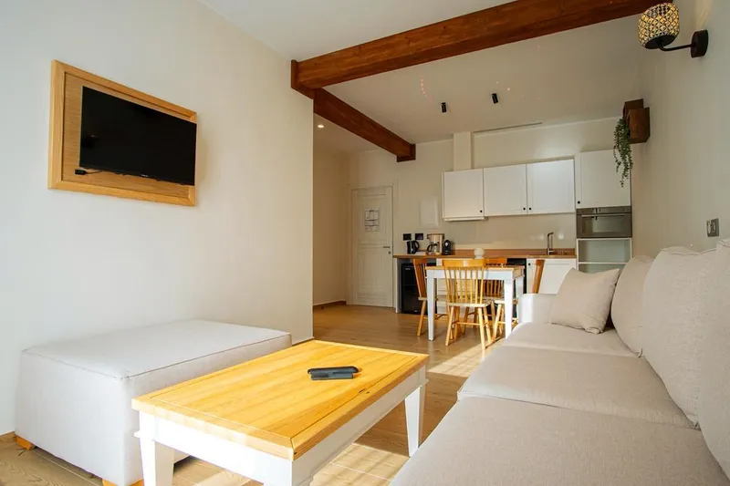 Azure Beach Hotel, Oran — Appartement Familial