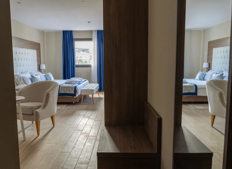 Les Deux B Salsabil Hotel, Algiers — Junior Suite