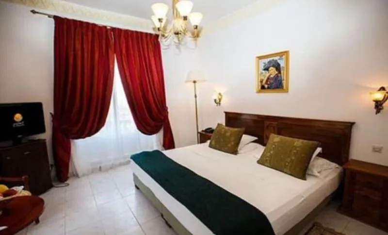 Kerdada Hôtel, Bou Saâda — Chambre Classic
