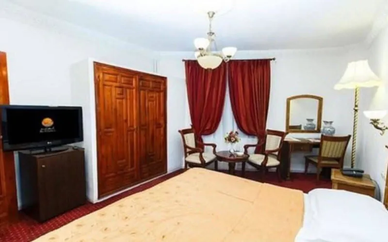 Kerdada Hôtel, Bou Saâda — Chambre Confort vue jardin