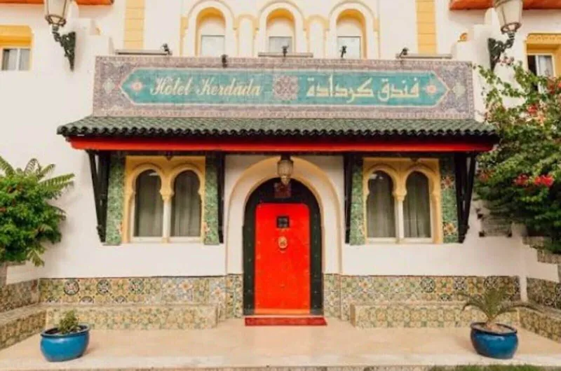 Kerdada Hôtel, Bou Saâda — Établissement